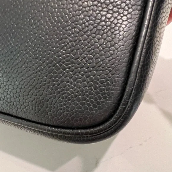 ‼️SOLD‼️ Chanel Vintage CC Timeless Caviar Vanity Cosmetic Makeup Case Black - Picture 6 of 16